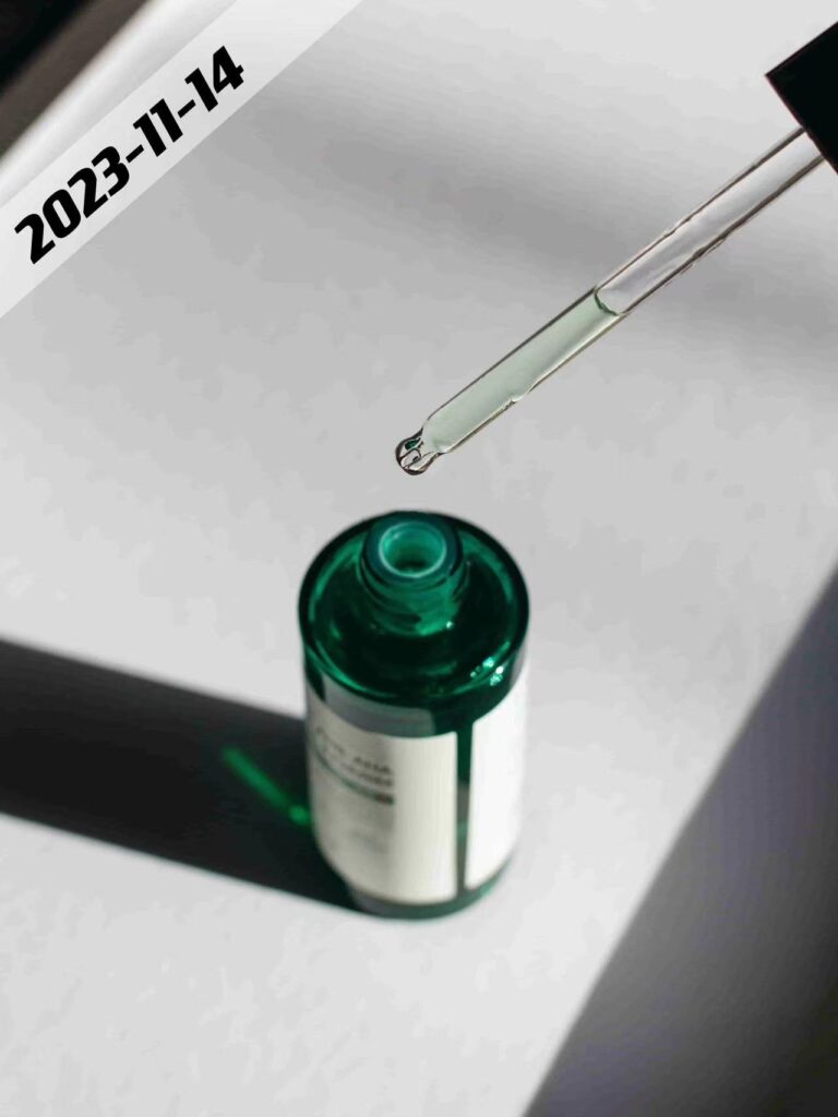 smilebottles green glass essential oil bottles