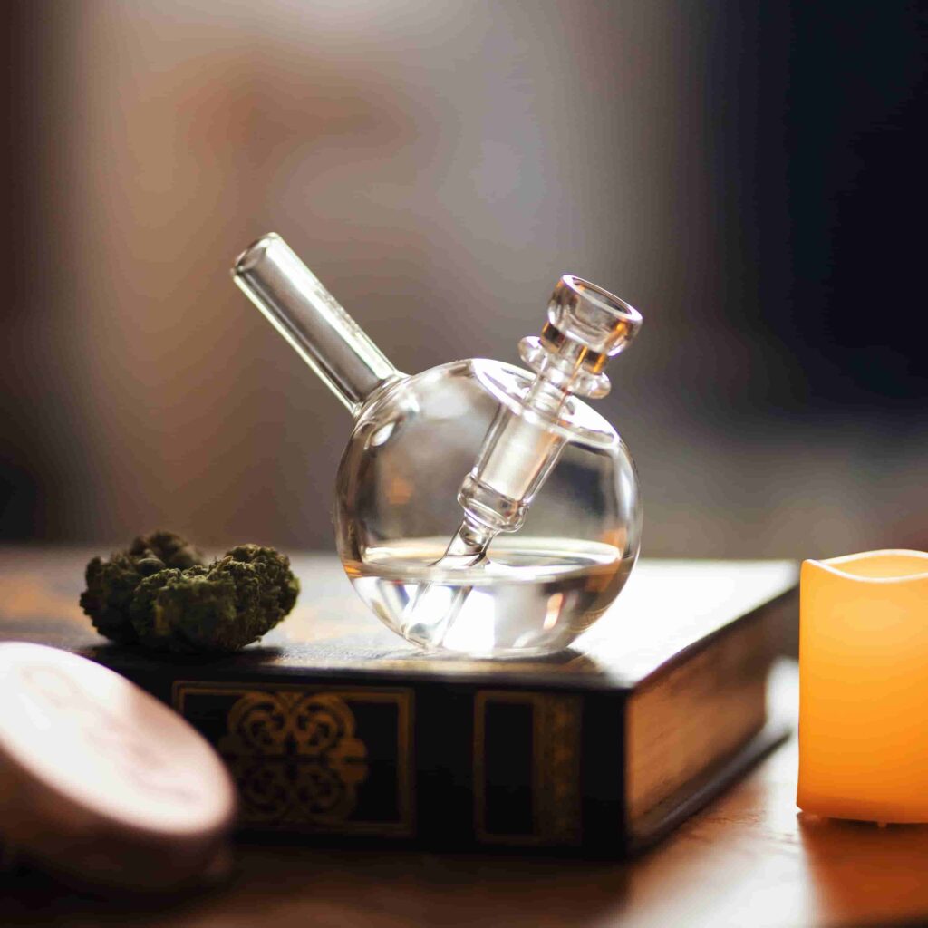 glass round glass smoking pepe