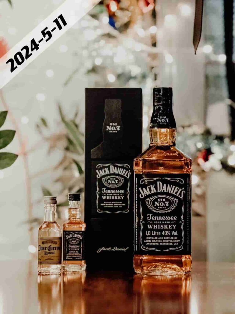 mini glass spirit bottles