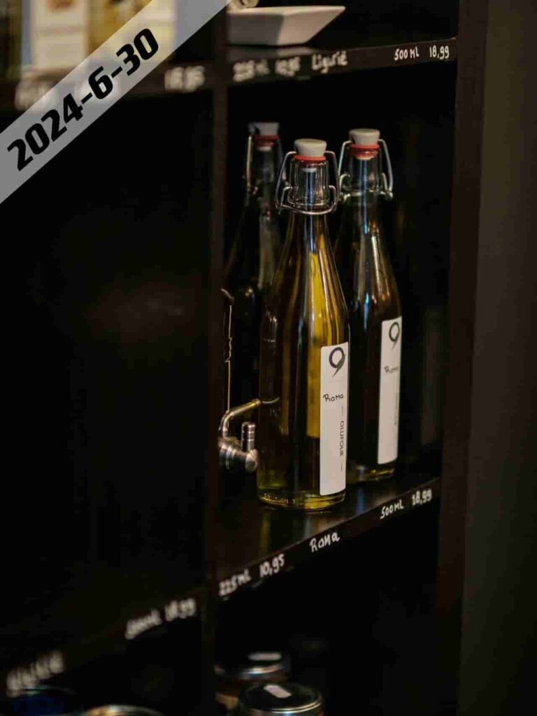 Oilve Oil glass bottle